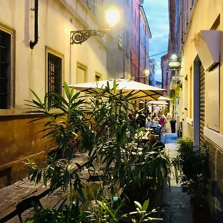 Battistero Xx Marzo Exclusive Balcony Parma