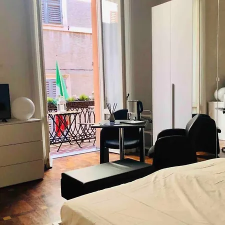 Battistero Xx Marzo Exclusive Balcony Apartment Parma