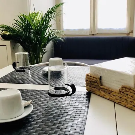 Battistero Xx Marzo Exclusive Balcony Apartment *